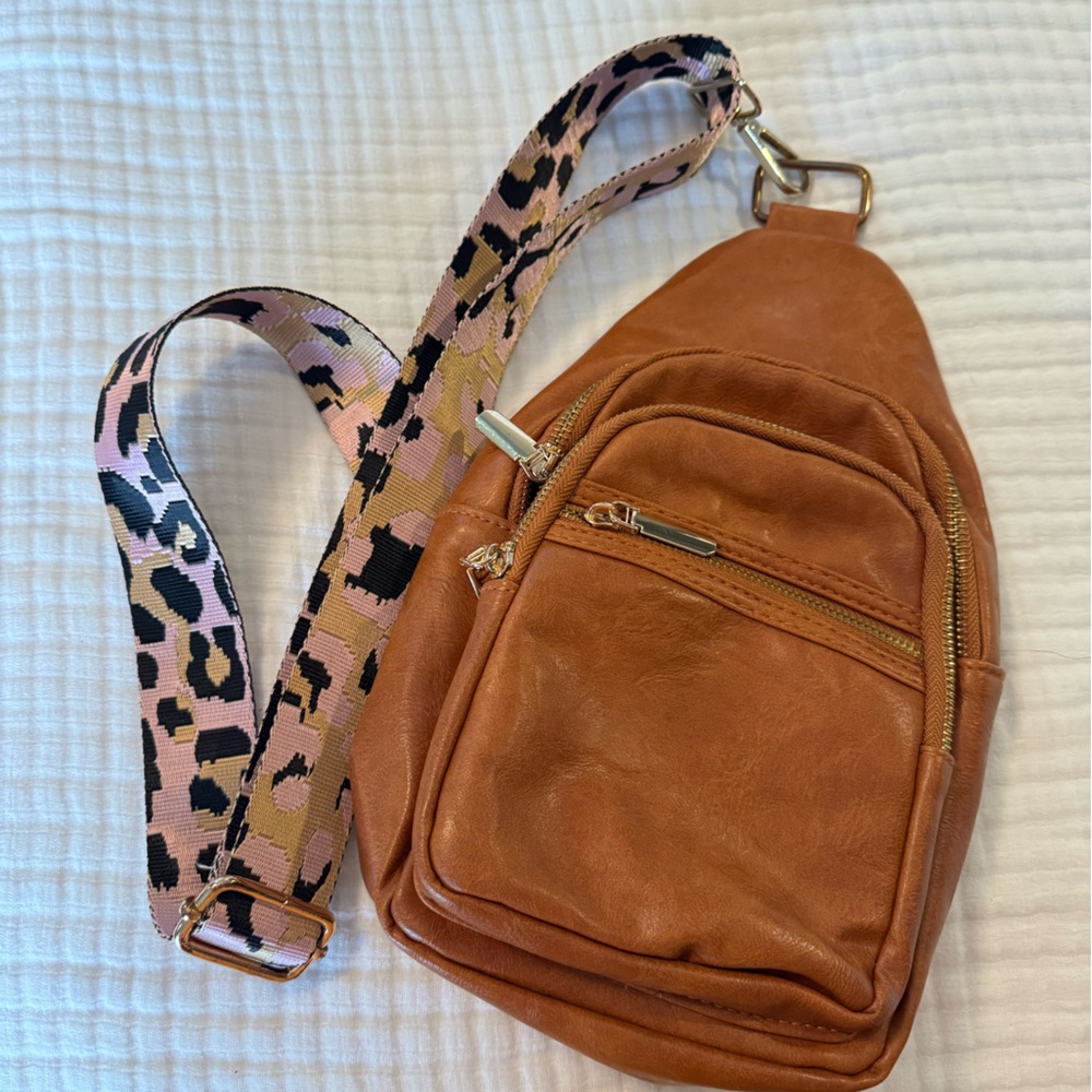 Stylish Tan Leather Crossbody Bag